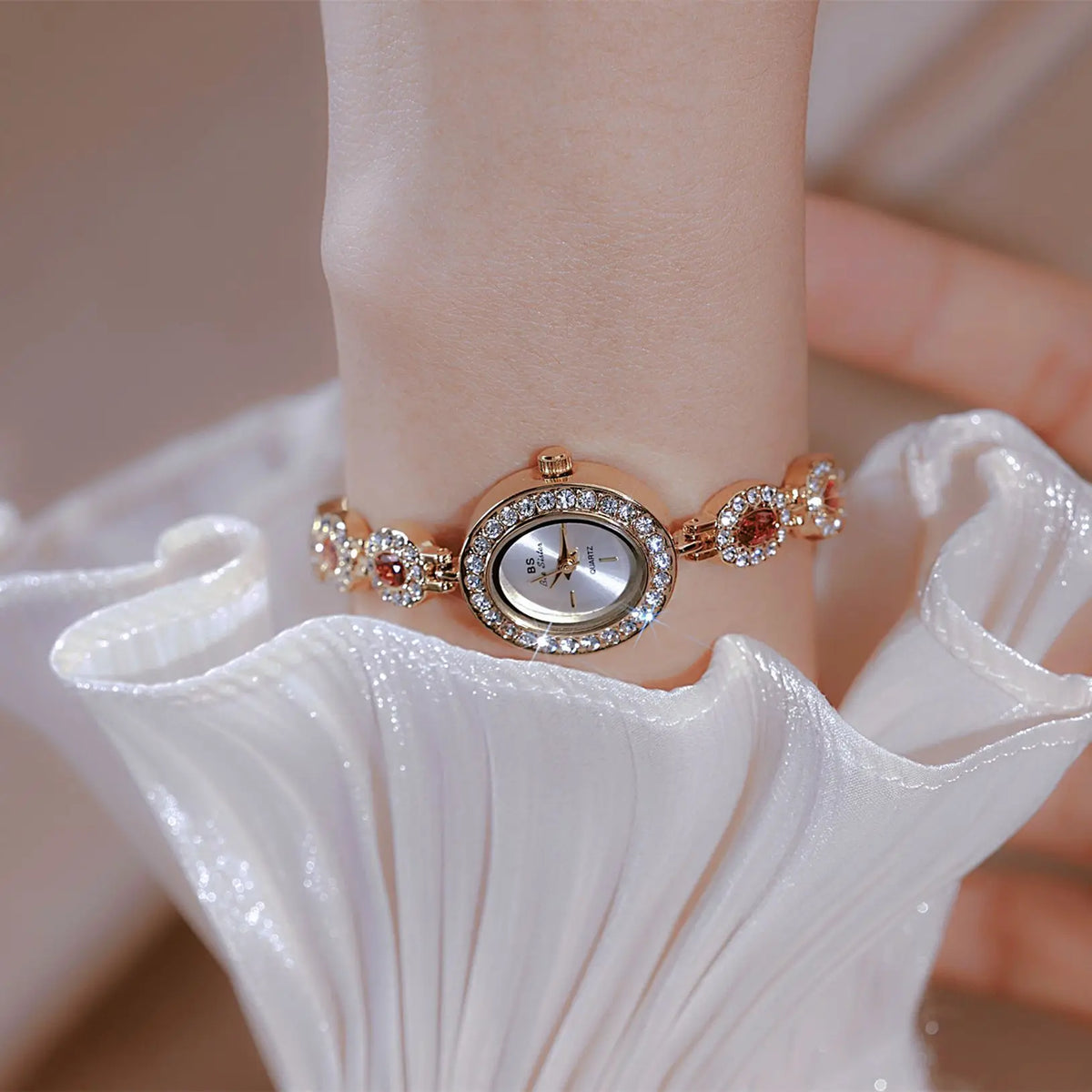 KissICON KissIcon UTHAI Women Chain Watch Light Luxury -