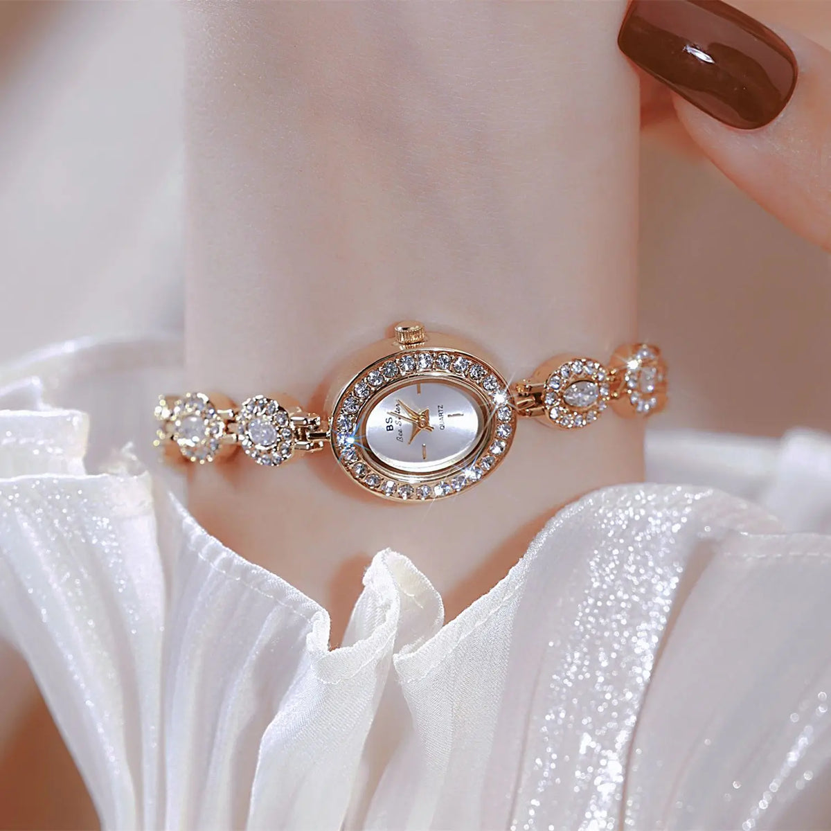 KissICON KissIcon UTHAI Women Chain Watch Light Luxury -