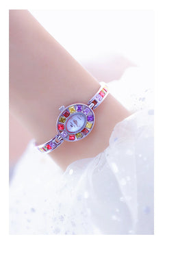 KissICON KissIcon UTHAI Womens Chain Watch - Waterproof Luxury