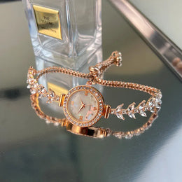 KissICON KissIcon UTHAI Womens Watch Mermaid Chain - Light