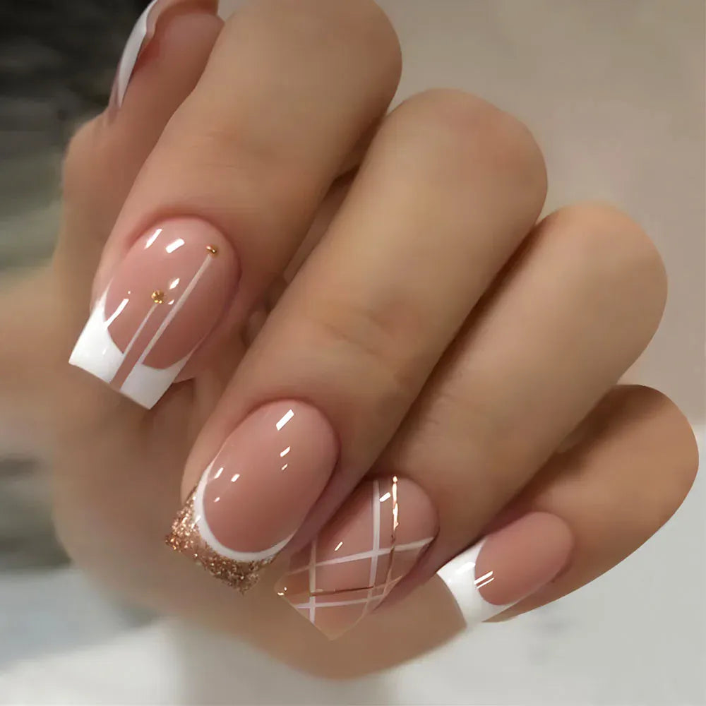 KissICON KissIcon White French Short Nails 24Pcs Cover Press