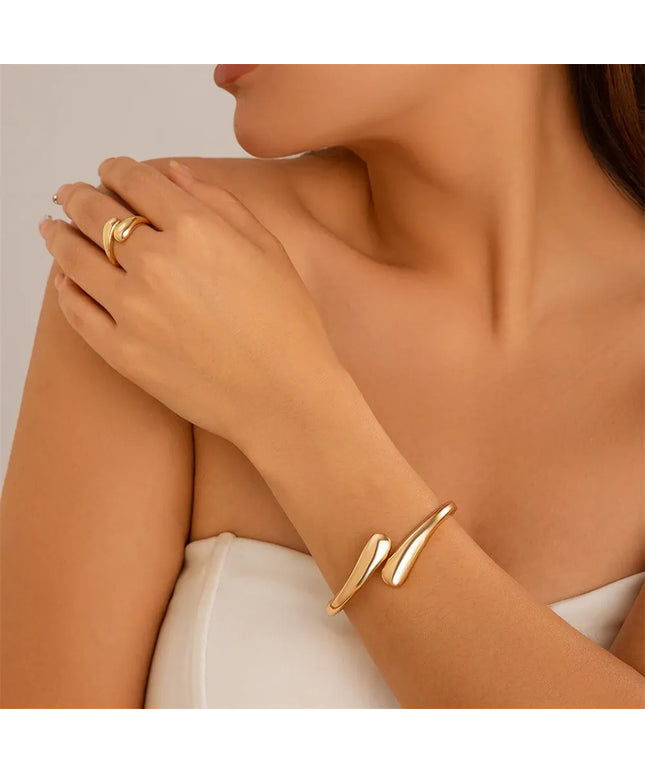 KissICON Kissicon Wide Metal Bangle Ring – Gold Silver Cuff