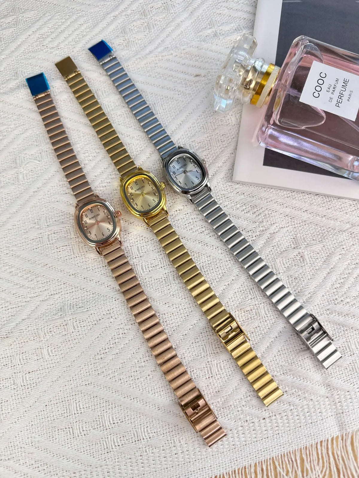 KissICON KissIcon Women Oval Gold Minimalist Watch - Steel
