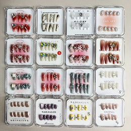 KissICON L Lucky Gift Hand Pressed Nails Set 40Pcs -