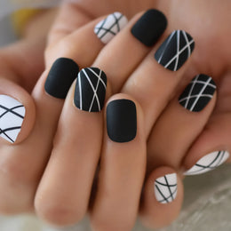 KissICON L5815 KissIcon Short Matte Black Press On Nails -