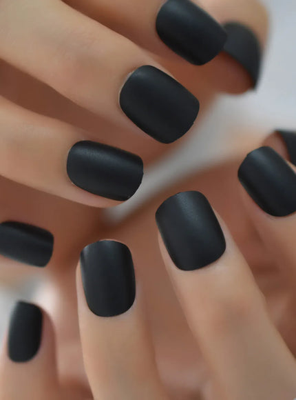 KissICON L5902 KissIcon Short Matte Black Press On Nails -