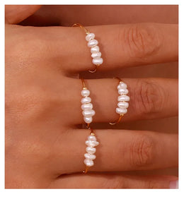 KissICON La. Muses Elegant Small Freshwater Pearl Stainless Steel Finger Rings Women Fashion Daily Waterproof Jewelry And Accessories