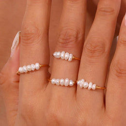 KissICON La. Muses Elegant Small Freshwater Pearl Stainless Steel Finger Rings Women Fashion Daily Waterproof Jewelry And Accessories