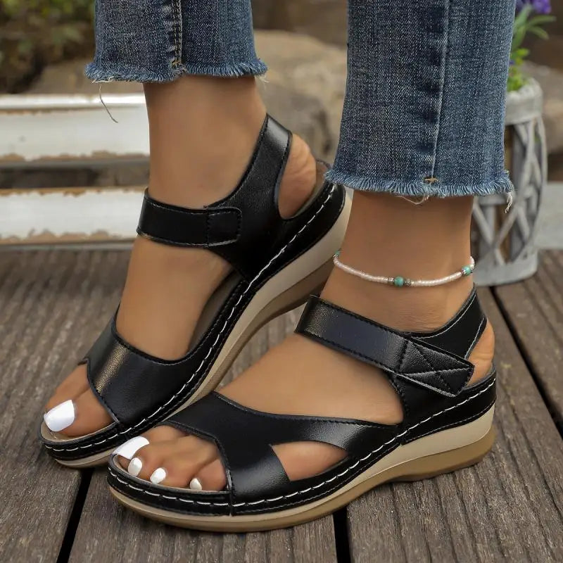 KissICON Leisure Versatile Solid Sandals Women Plus Size Comfortable