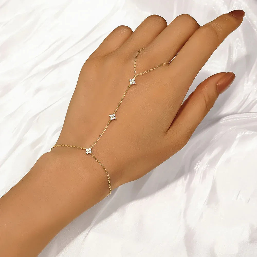 KissICON Lnngy Certified Moissanite Bracelet With Ring 925 Sterling Silver Four Leaf Flower Finger Bracelet For Women Hand Chain Jewelry