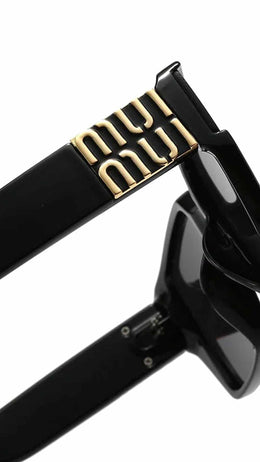 KissICON Luxury Square Unisex Sunglasses – Vintage Trend UV400 Protection
