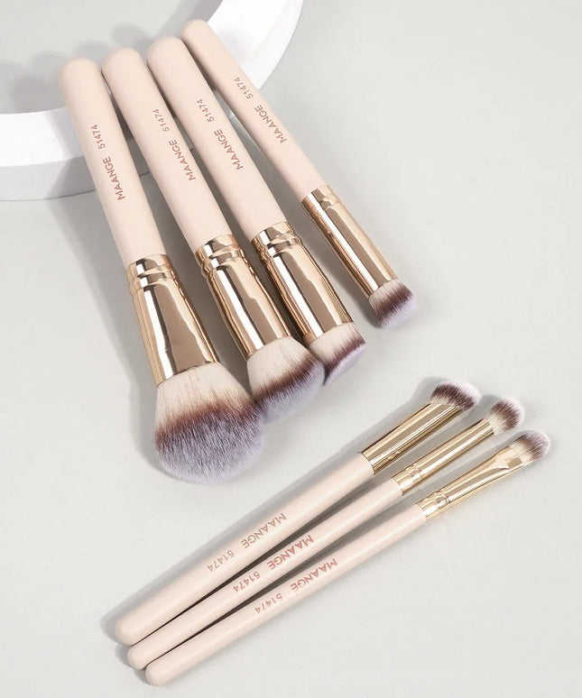 KissICON Maange Seven Piece Makeup Brush Set Bristles -