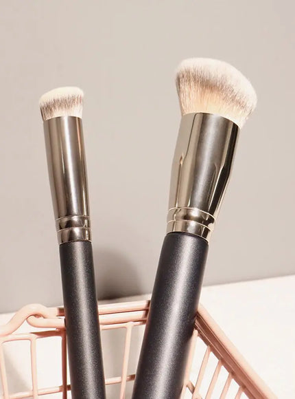 KissICON 💋 Makeup Brush - Multiuse Tool For Eyes