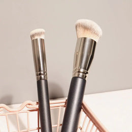 KissICON 💋 Makeup Brush - Multiuse Tool For Eyes