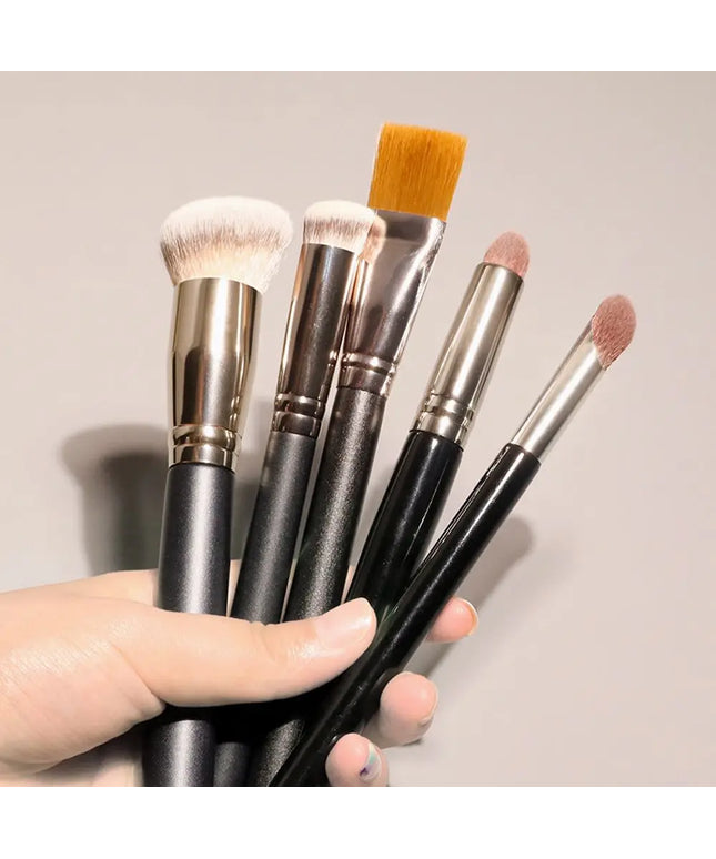 KissICON 💋 Makeup Brush - Multiuse Tool For Eyes