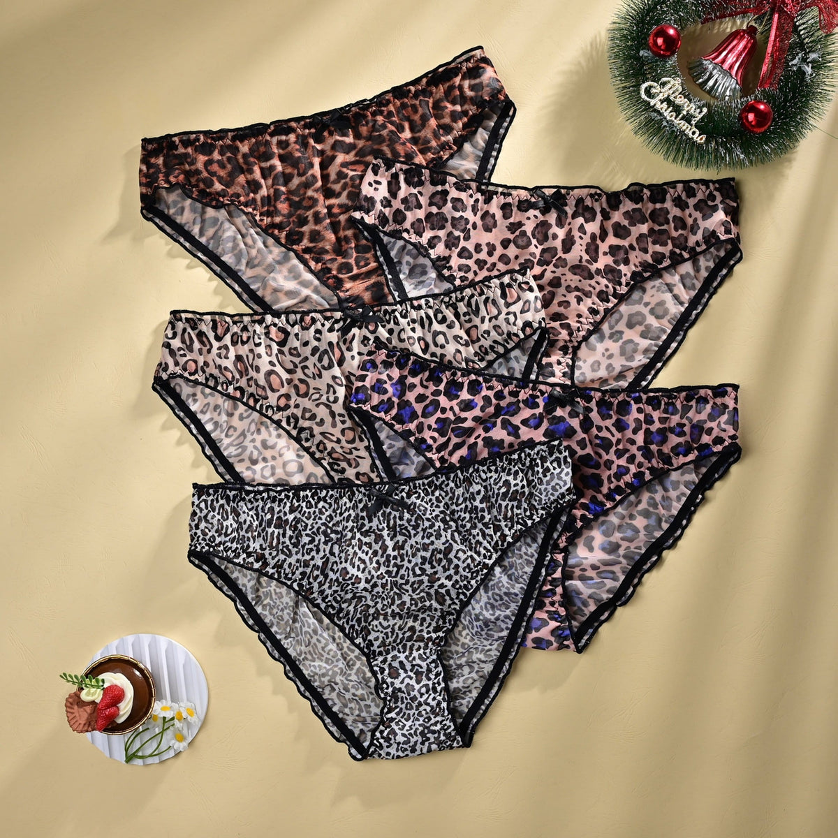 KissICON Mix color 5 / UK 16 Floral Heart Patchwork Curve Panties Set