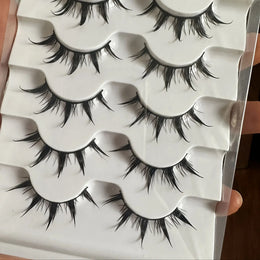 KissICON Model 1 KissIcon Anime-Inspired False Eyelashes - Dramatic Volume