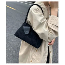 KissICON Mother-daughter Set – Suede Purse Instagram