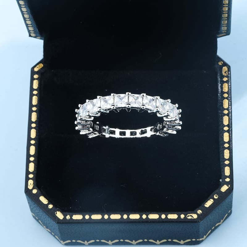 KissICON New Women's Simple Zircon 925 Silver Ring AAAA Shiny Zircon Wedding Ring Fashion Eternal Promise Ring Couple Ring Christmas Gift