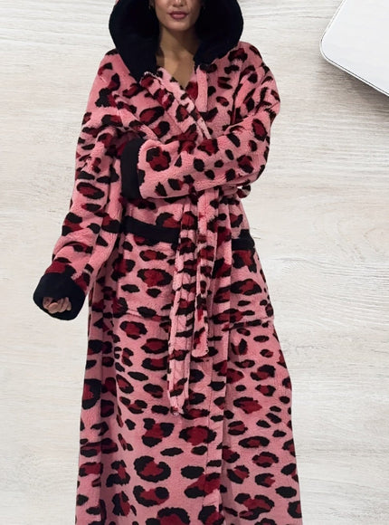 KissICON One-size / ZQ pink leopard print hooded dressing gown Plus Size Leopard Print Hooded Dressing Gown – 8 Colours