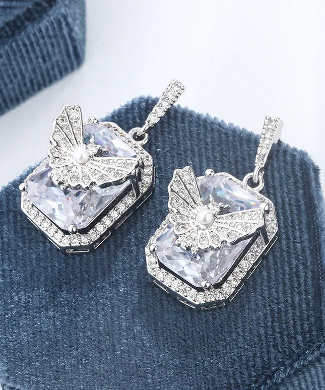 Dropshipman Option-1 💋 Crystal Butterfly Stud Earrings - Claw Zircon Design