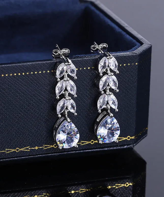 Dropshipman Option-1 KissIcon Stylish S925 Silver Earrings - Zircon Rings