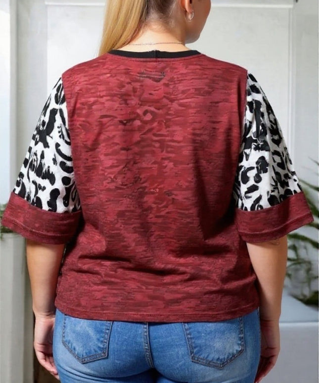 KissICON Plus Size Burgundy Graphic Heart Print T-Shirt – Casual Short Sleeve Top