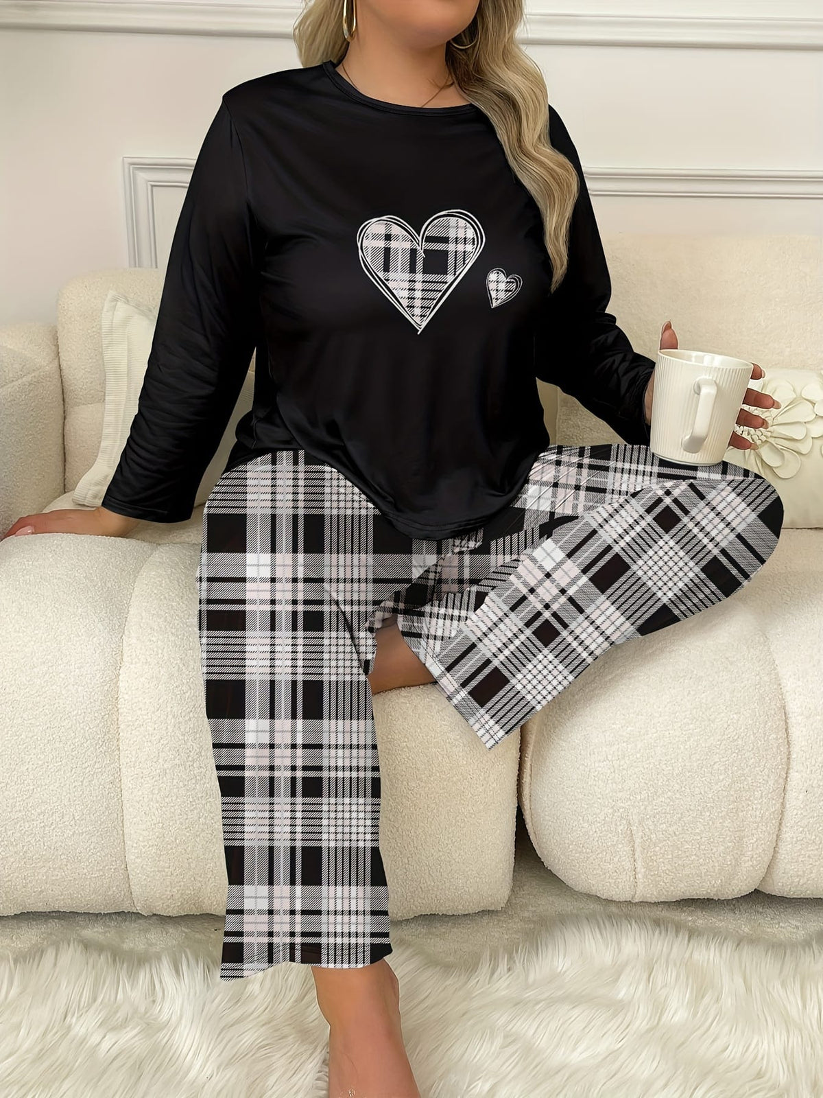 jkthpu-45 Plus Size Cozy Heart Print Long Sleeve Top