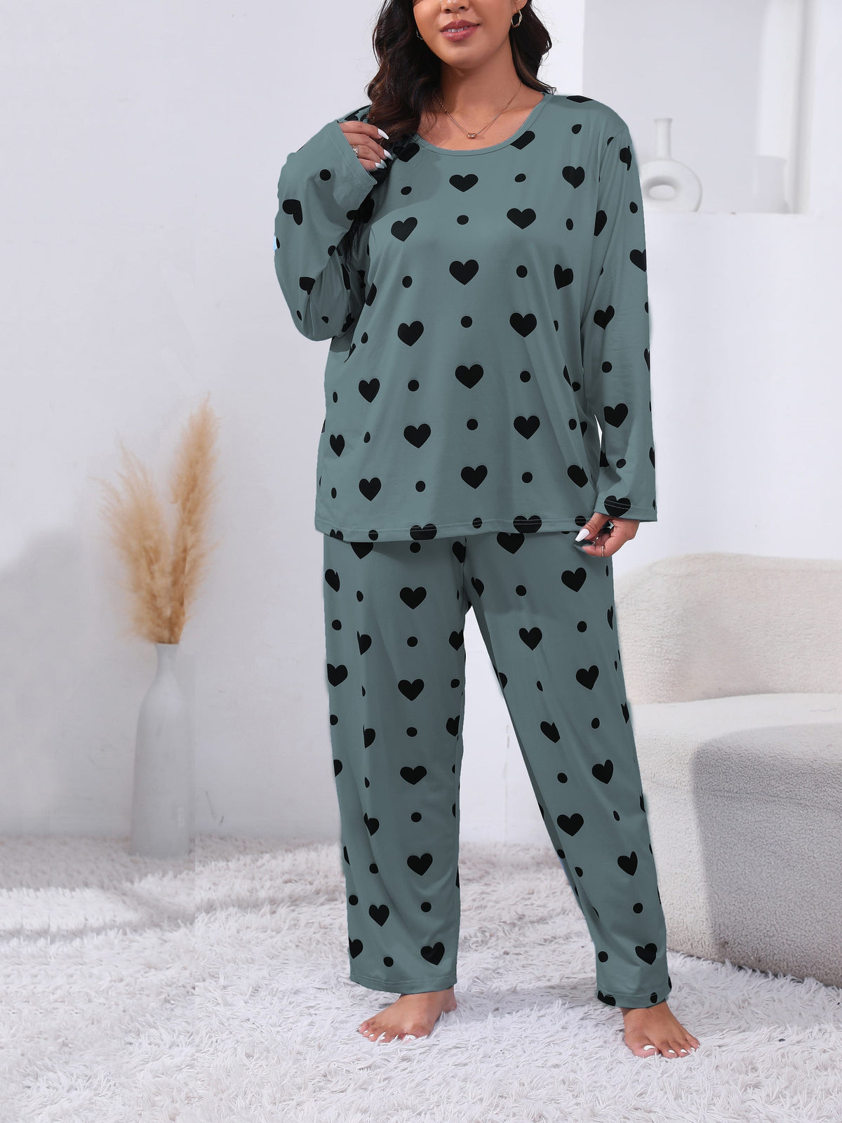 jkthpu-45 Plus Size Cozy Heart Print Pajama Set -