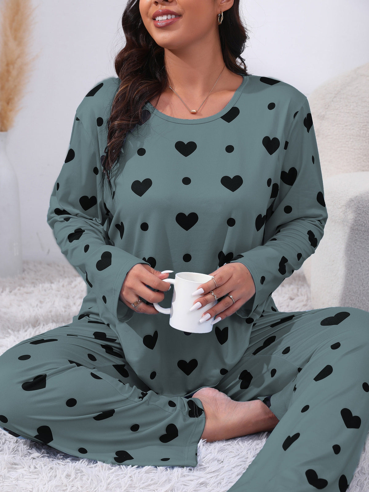 jkthpu-45 Plus Size Cozy Heart Print Pajama Set -