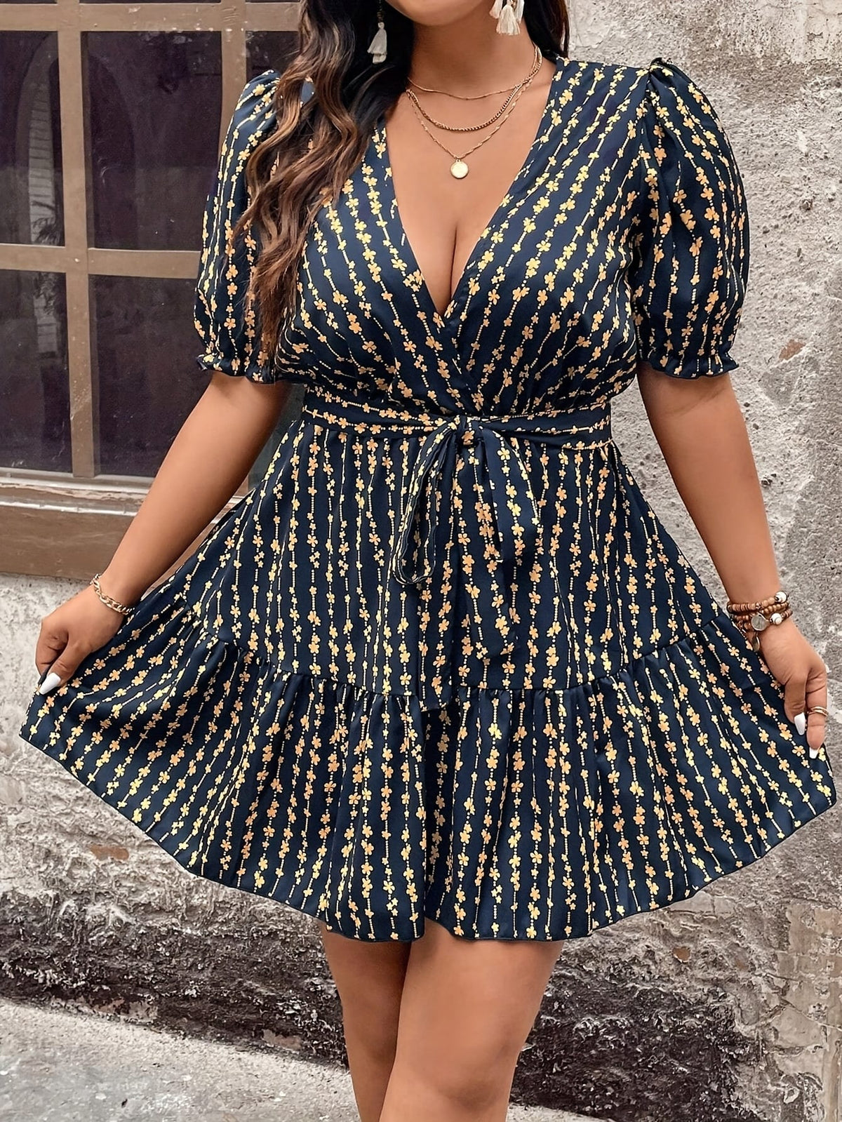 jkthpu-45 Plus Size Deep V Neck Floral Print Dress with Puff Sleeves and Waist Tie - Casual, Loose Fit, Short Sleeve, Knee-Length, Allseason Dress for Casual Occasions, Casual Wear|Floral Print Dress|Woven Fabric