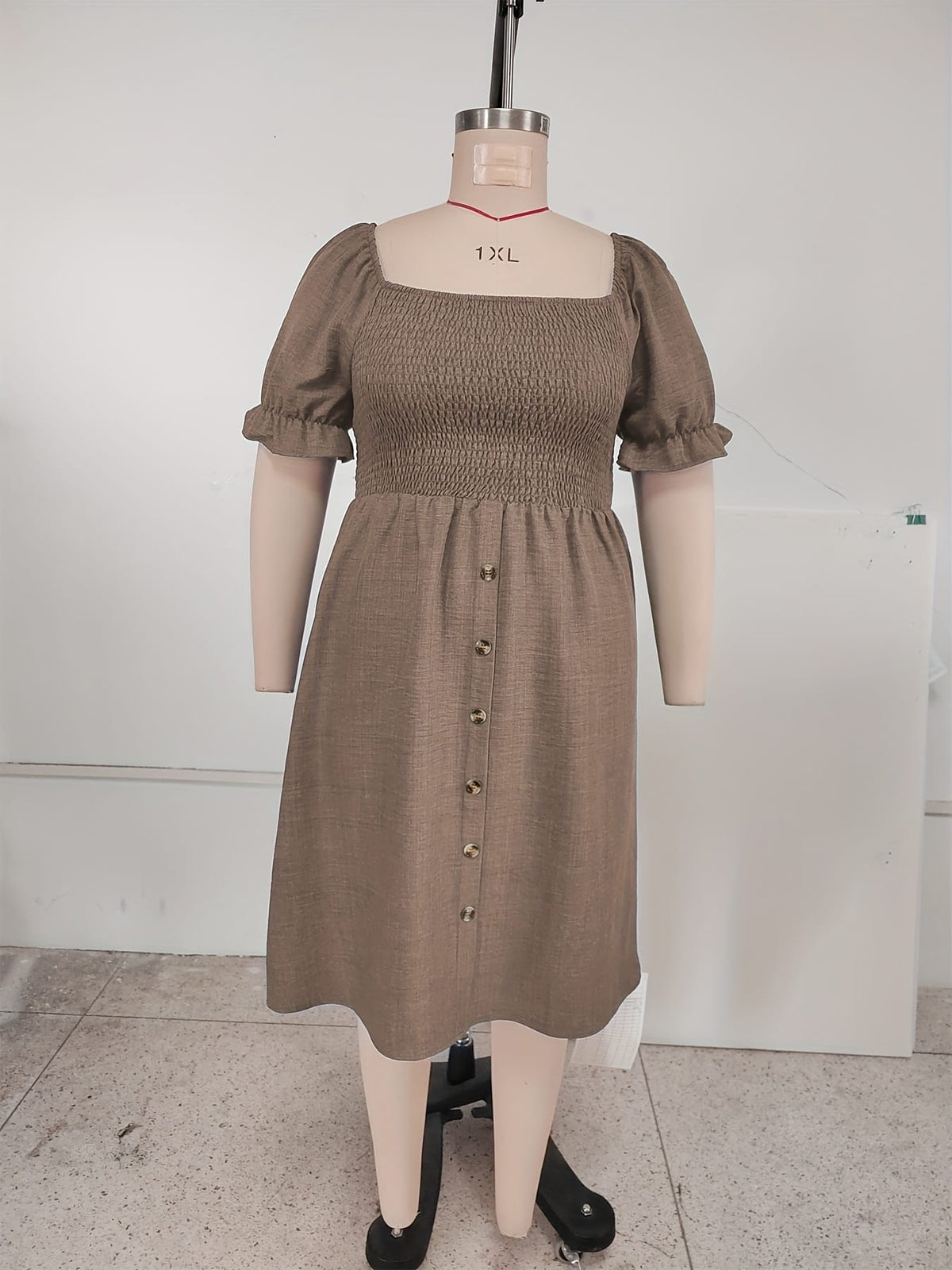 jkthpu-45 Plus Size, [Denim Print/Imitation Denim] Women's Plus Size Olive Green Imitation Denim Dress - Elegant Square Neck Short Sleeve A-Line Smock Dress with Smocked Waist & Golden Buttons, Lightweight Summer Casual to Semi-Formal Outfit, Machine Washable, Dayt