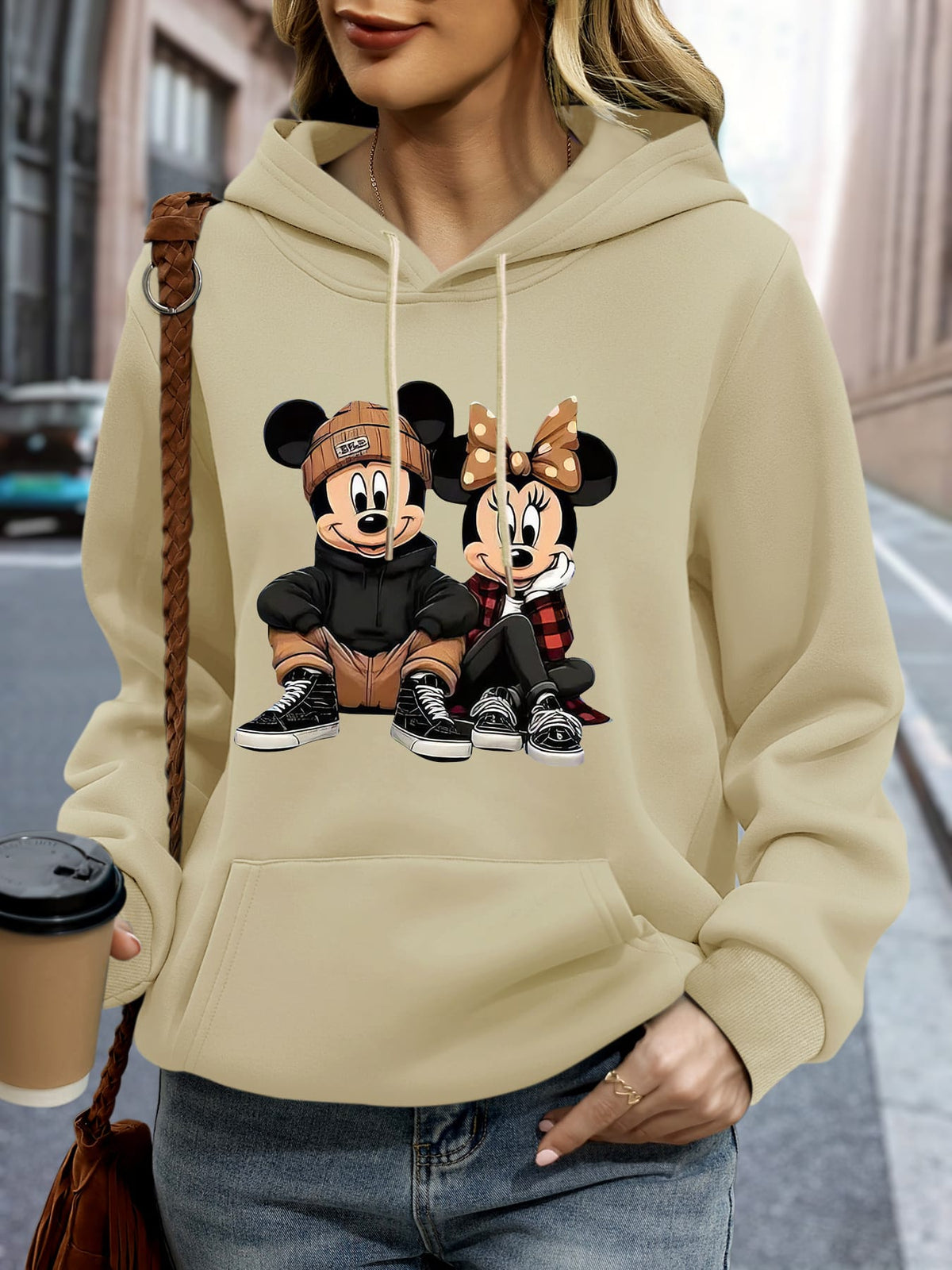 jkthpu-45 Plus Size, Disney Mickey and Minnie are sitting