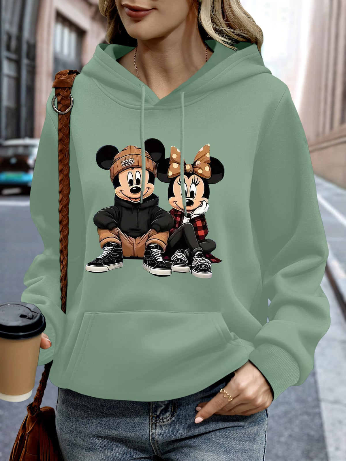 jkthpu-45 Plus Size, Disney Mickey and Minnie are sitting