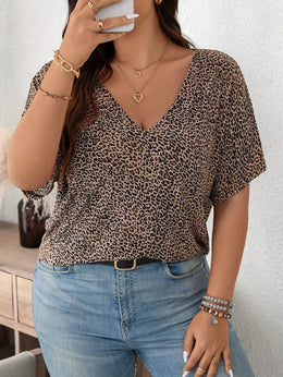KissICON Plus Size, Everyday and Outing, Casual Leopard Print Oversized Women's T-Shirt