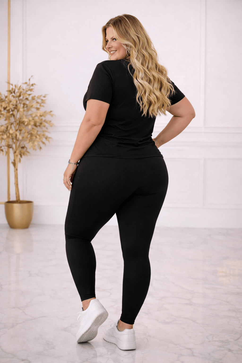 jkthpu-45 Sports Set Plus Size Geometric Print Sports Co-ord Set – Short Sleeve Top & Jogger Pants