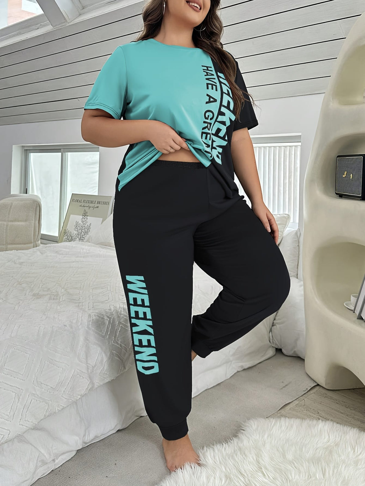 jkthpu-45 Plus Size "Have a Great Weekend" Print Short