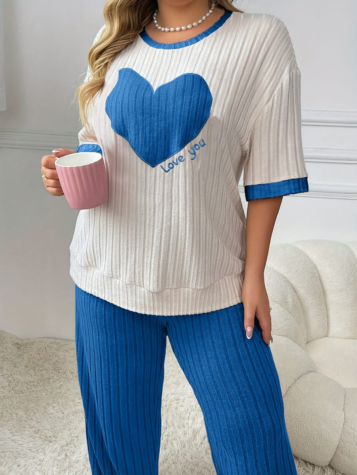 jkthpu-45 Plus Size Heart Embroidery Slim Fit Short Sleeve