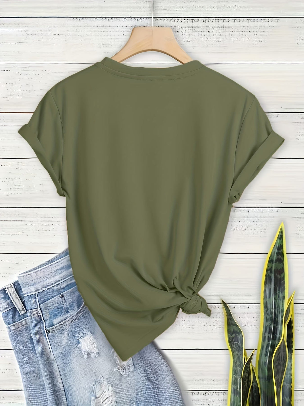 KissICON Plus Size Heart Print T-Shirt, Casual Crew Neck Short Sleeve T-Shirt, Women's Plus Size Clothing