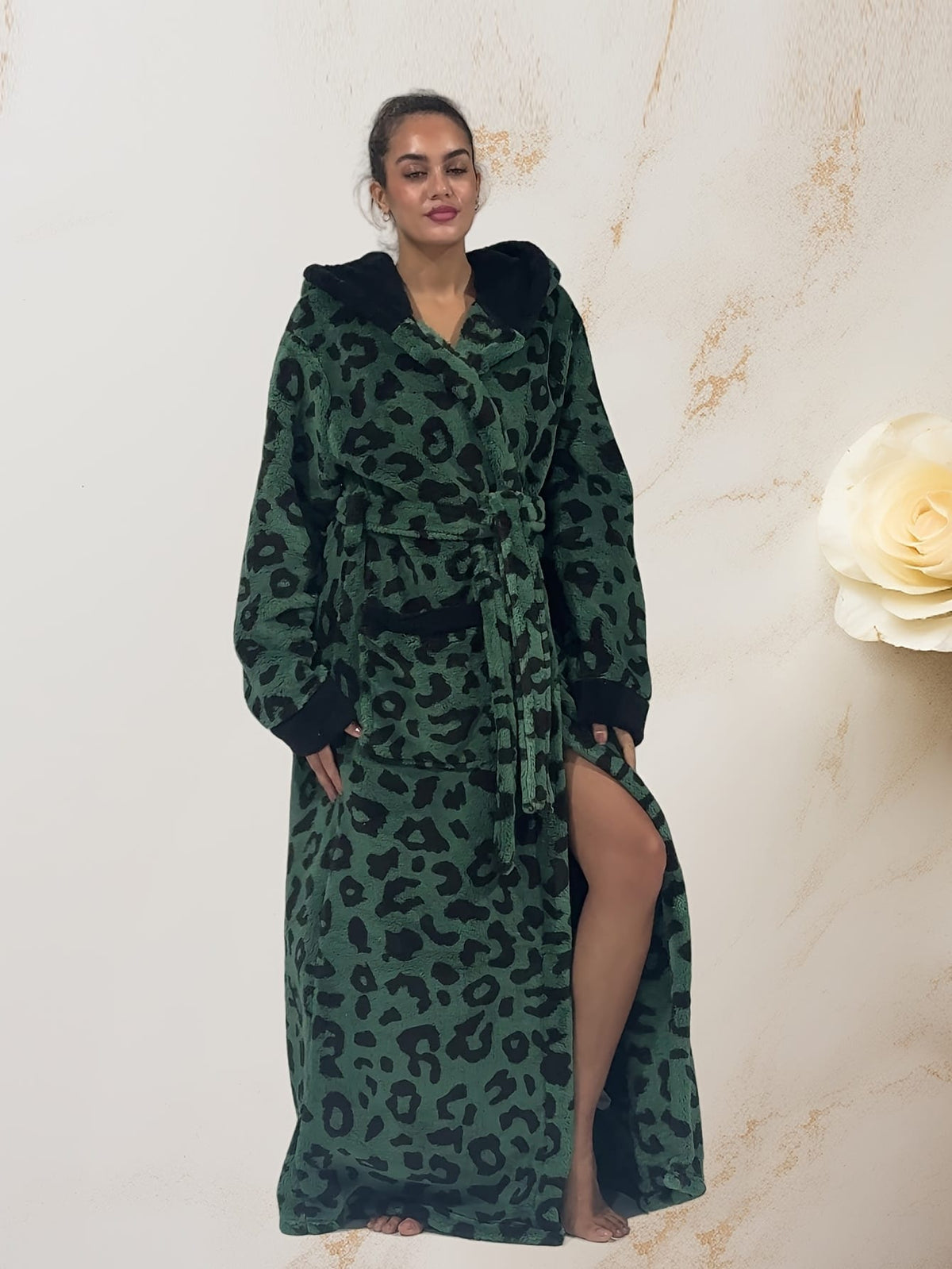KissICON Plus Size Leopard Print Hooded Dressing Gown – 8 Colours