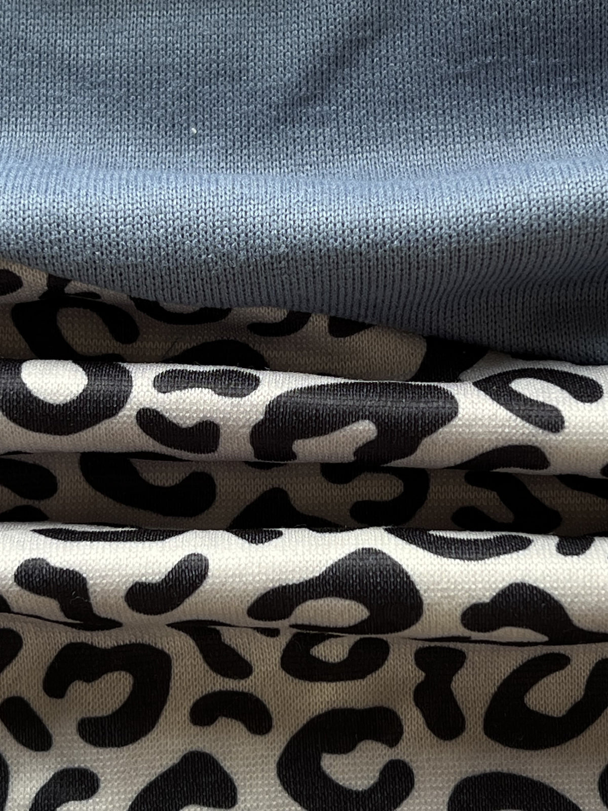 jkthpu-45 Plus Size Leopard Print Hoodie - Ultra-Comfortable Casual