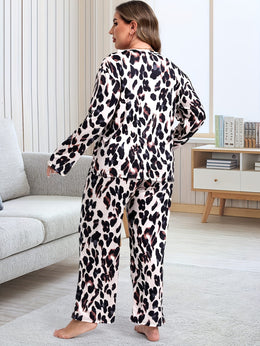 jkthpu-45 Plus Size Leopard Print Pajama Set with Long