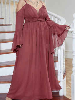jkthpu-45 Plus-Size Off-Shoulder Dress with a Fitted Waist And Slit, Suitable for Bridesmaids.