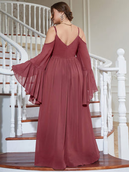 jkthpu-45 Plus-Size Off-Shoulder Dress with a Fitted Waist And Slit, Suitable for Bridesmaids.