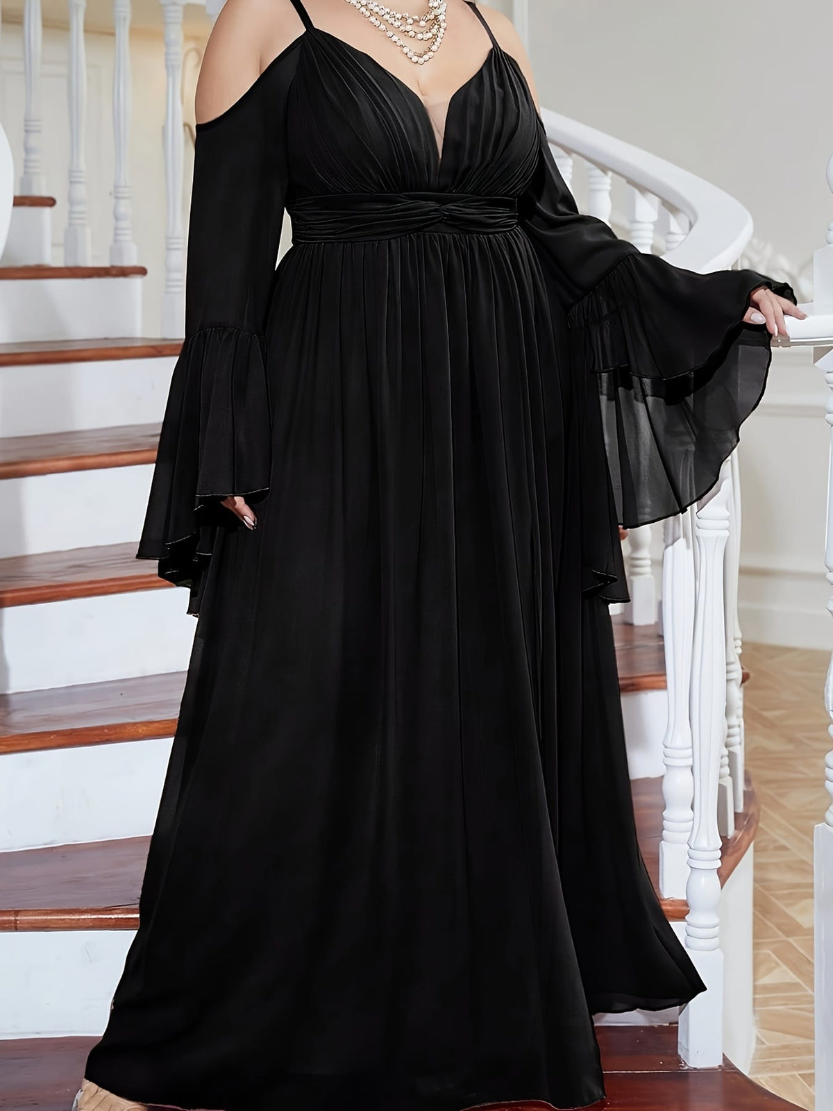 jkthpu-45 Plus-Size Off-Shoulder Dress with a Fitted Waist And Slit, Suitable for Bridesmaids.