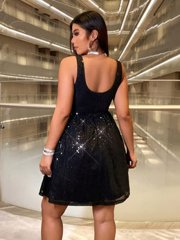 jkthpu-45 Plus Size - Plus Size Sparkling A-Line Dress - Sleeveless Curvy Knee-Length Party Dress with Square Neckline, Loose Fit & Elegant Design for Women, Summer Events, Formal Occasions, Party Attire, Square Neckline Dress, Flowy Fabric