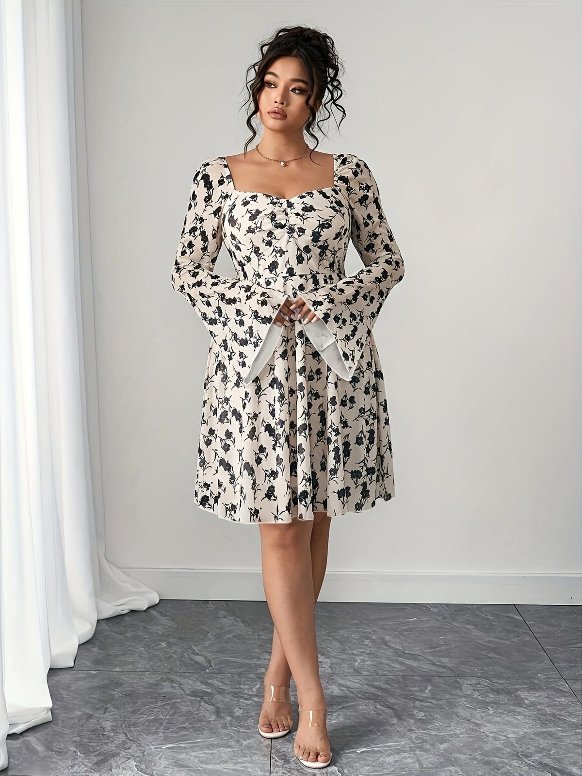 jkthpu-45 Plus Size - Plus Size Women'S Floral Print Mini Dress - Elegant Bell Sleeves, Tie-Back Detail, Slim Fit, Casual Summer Dress with V-Neck and Long Sleeves for Vacation or Casual Attire, Vacation Dress | Floral Print Dress | Glossy Fabric