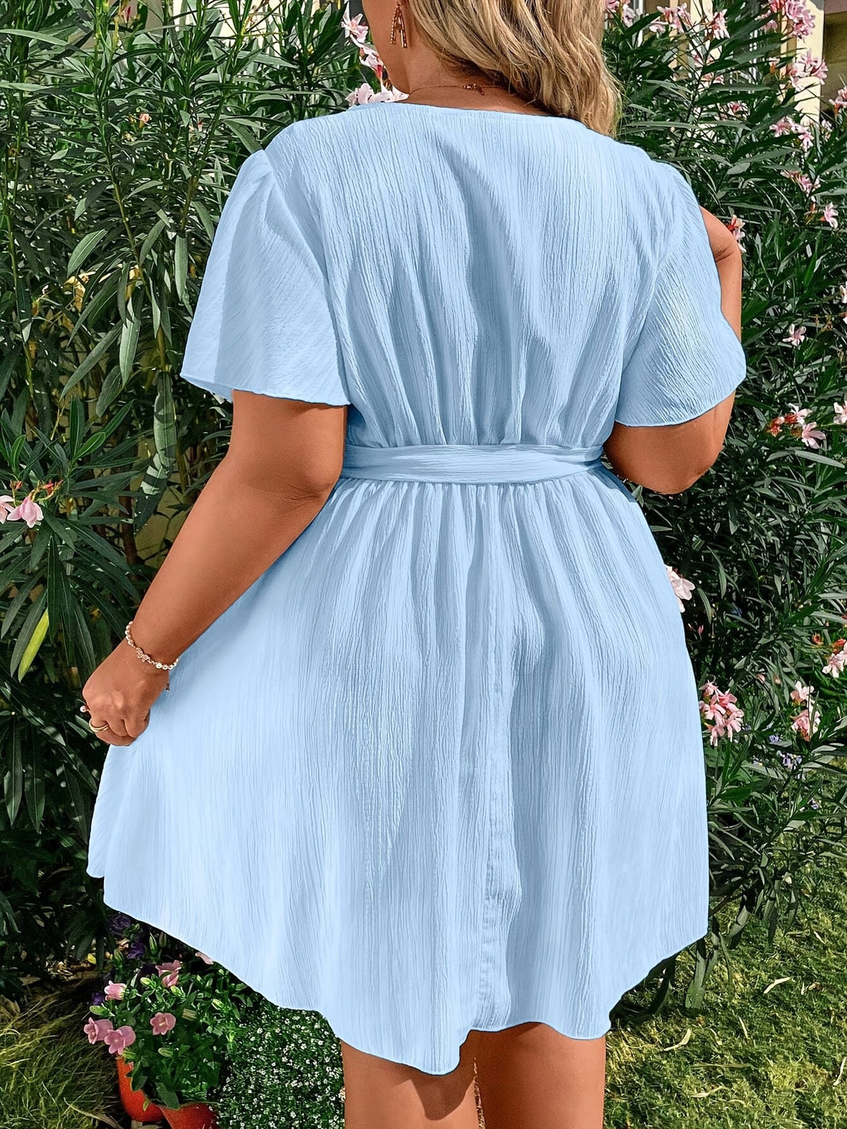 jkthpu-45 Plus Size, Plus Size Women's Light Blue V-Neck Short Sleeve Dress with Cross-Over Back & Ruffled Hem - A-Line Beach Vacation Dress in Soft Blue, Machine Washable Resort Wear for Poolside, Casual & Semi-Formal Events