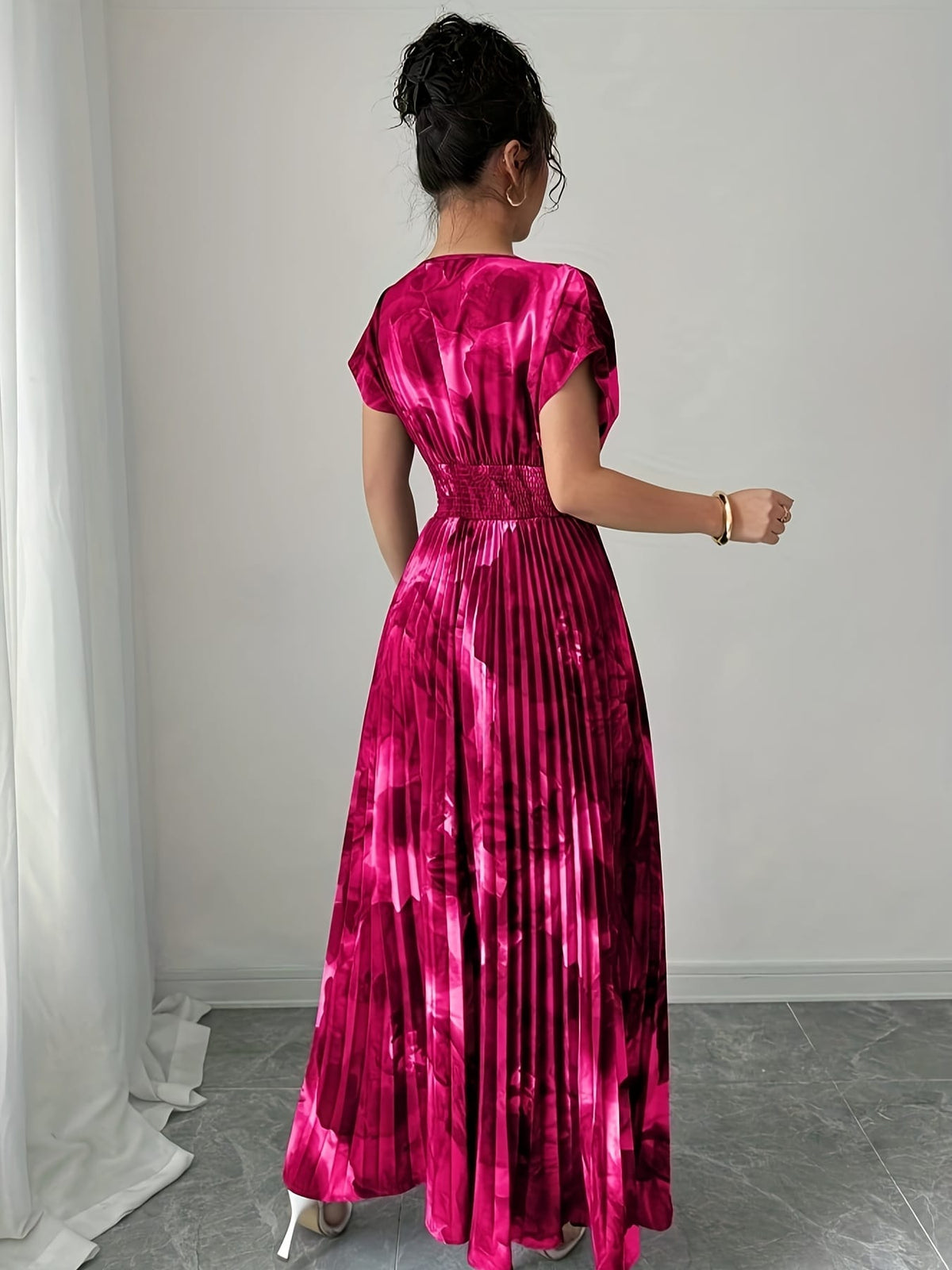jkthpu-45 Plus Size - Plus Size, Women'S Plus Size Floral Print maxi Dress - Elegant V-Neck Batwing Sleeve Formal & casual Dresses, Non-Stretchy Fabric for Wedding, Party, Vacation - Flattering Fit & Easy Care, Summer Outfit, Batwing Sleeves, Lightweight Material,