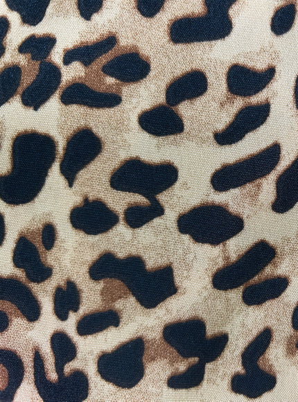 KissICON Plus Size - Plus Size - Women'S Plus-Size Trendy Leopard Print V-Neck Top, a Must-Have Fashion Item Featuring Popular Leopard Print with 3/4 Sleeves., This Classic Round Neck Blouse Features Short Rolled Sleeves with a Flared